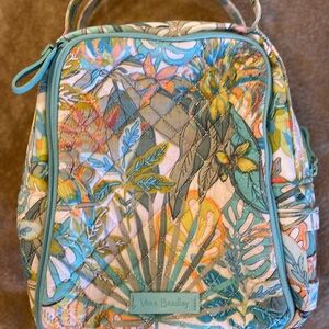 VERA BRADLEY Lunch Cooler RAIN FOREST Canopy Florals Tote Bag- Great Condition
